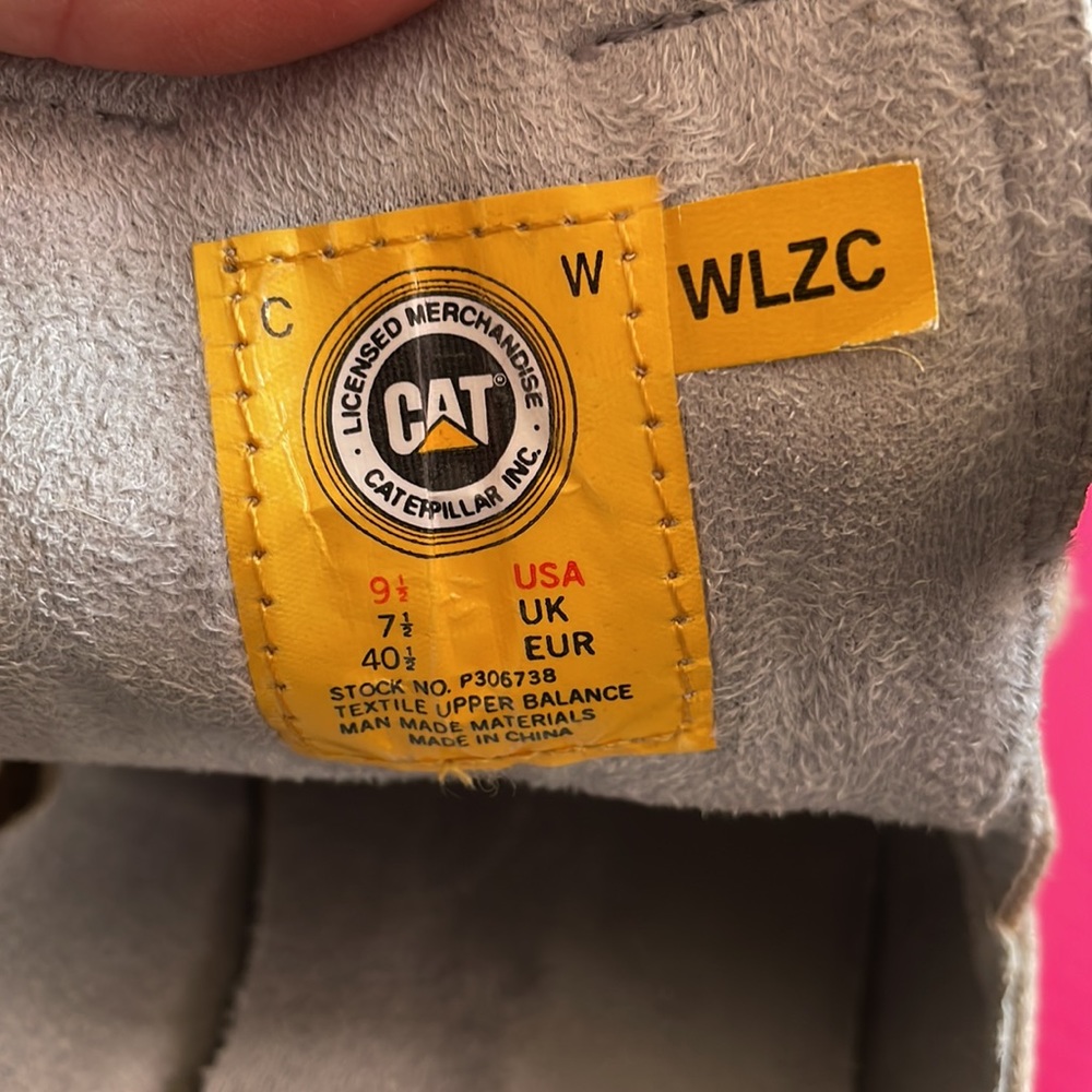 CAT Wedges - Picture 5 of 10